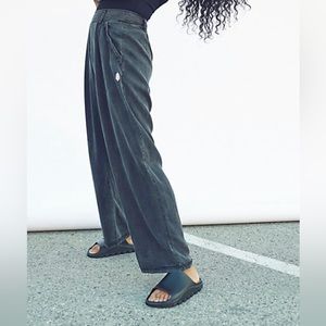 NWOT FP Movement Large Reform Pants